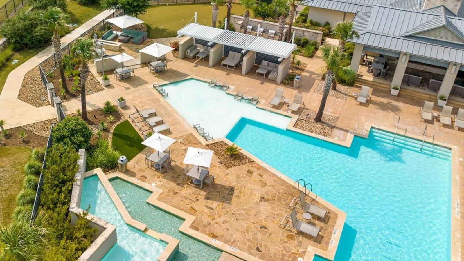 Landing At The Green At Plum Creek - 2 Bedrooms In Kyle Dış mekan fotoğraf